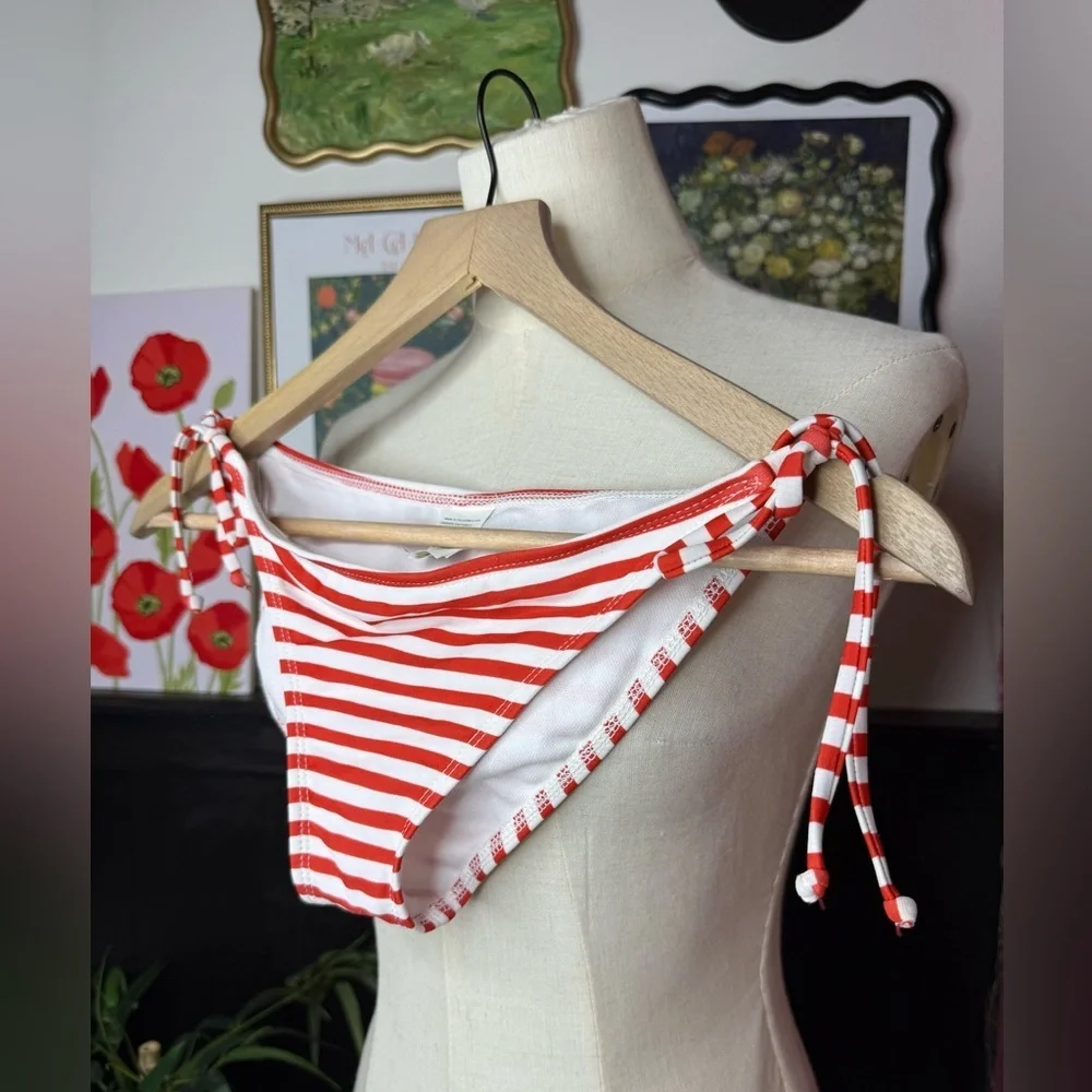 NWT Guess String Striped Print Bikini Set with Fringe Detailing Red & White XS